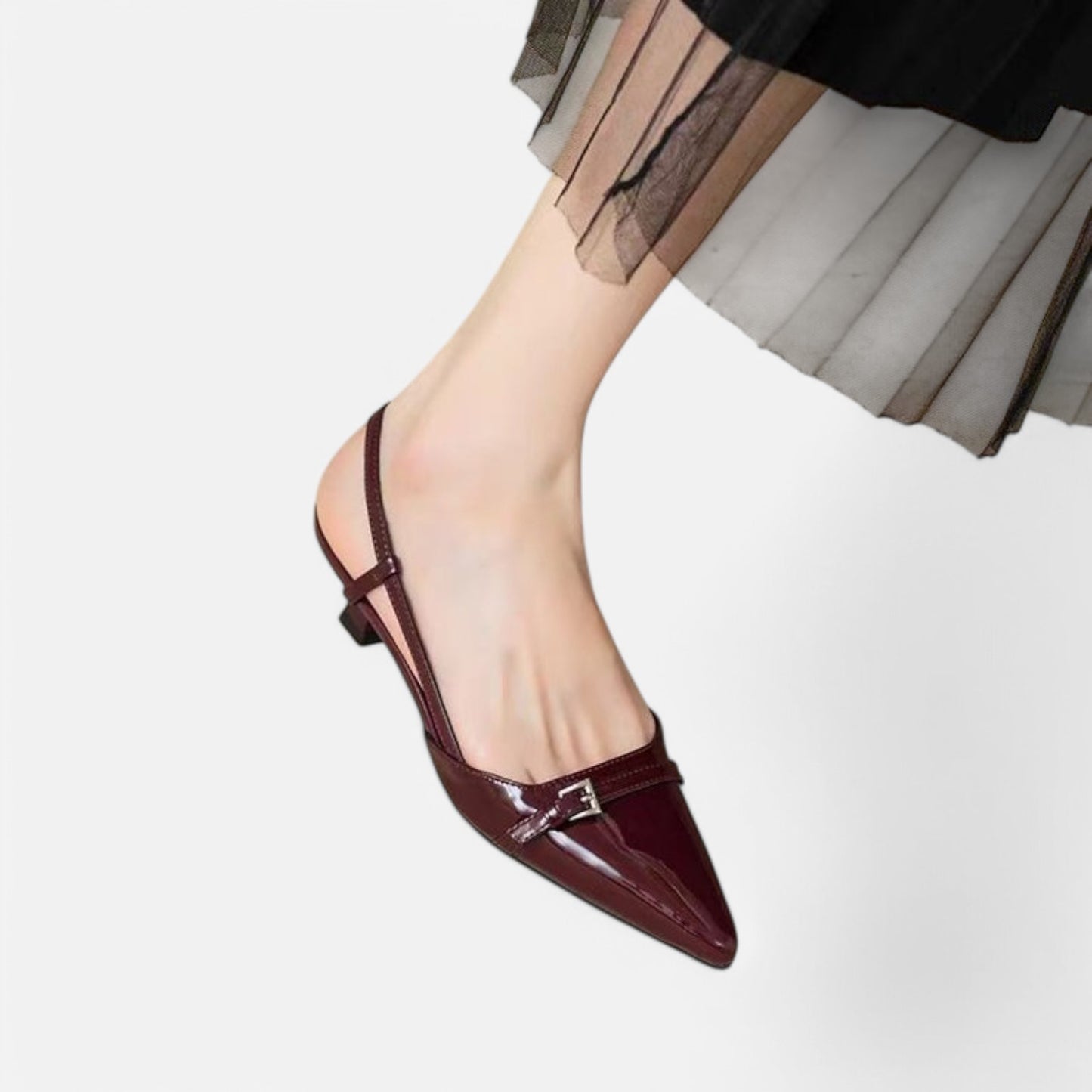 Claireve | Sandales Slingback à Talons Mi-Hauts – Brillance Audacieuse, Allure de