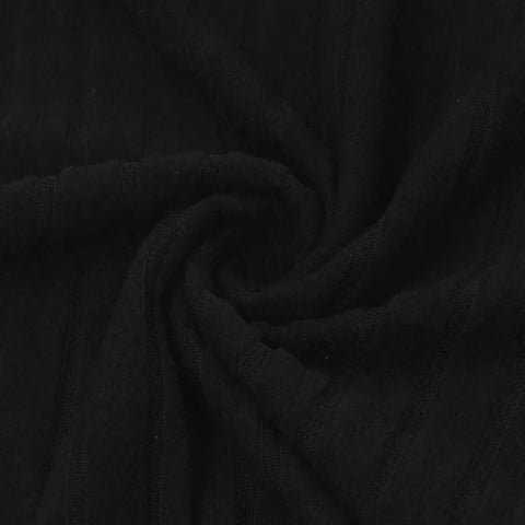 Claireve | Mini-Robe Noire Col Roulé – Élégance Sculptée, Charme Automnal