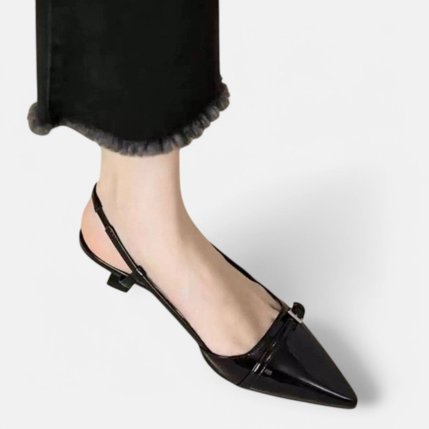 Claireve | Sandales Slingback à Talons Mi-Hauts – Brillance Audacieuse, Allure de