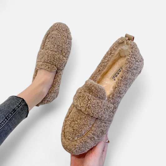 Claireve | Mocassins Femme en Fourrure de Mouton Bouclée – Chaleur Douce, Élégance Décontractée